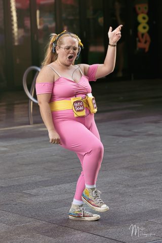 5DM41074 640x480