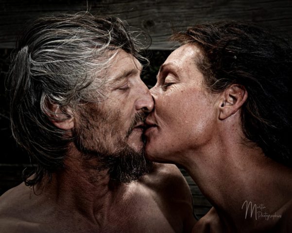 5DM42215ab The Kiss 960x767 640x480
