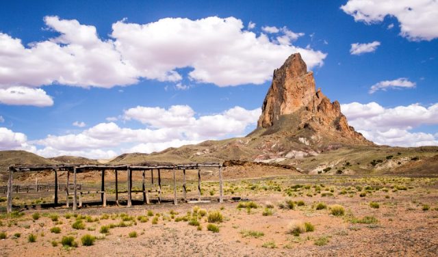  dm39105 2 gateway to monument valley